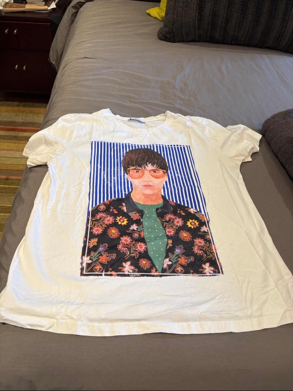 Vintage Zara White Graphic Tee with Colorful Portrait